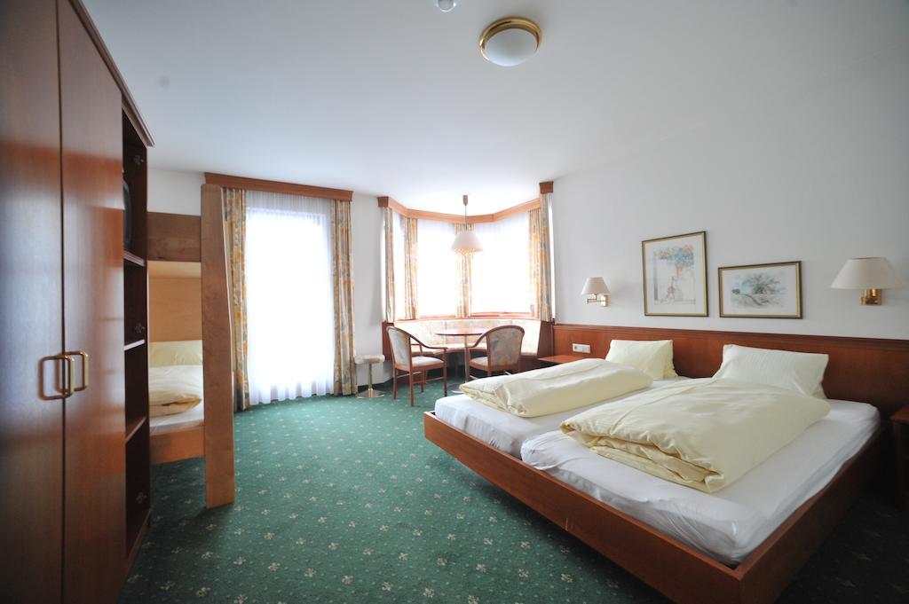 Salzburgerhof Jugend- Und Familienhotel لوفر المظهر الخارجي الصورة
